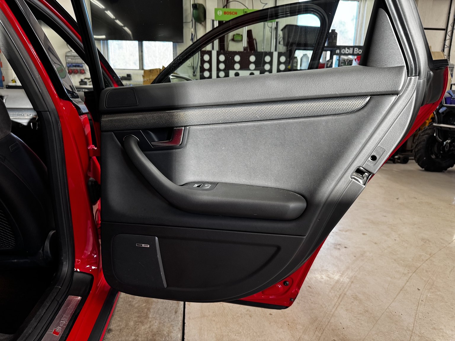 Interior image of 2007 Audi  S4 quattro 4.2 V8 manuell