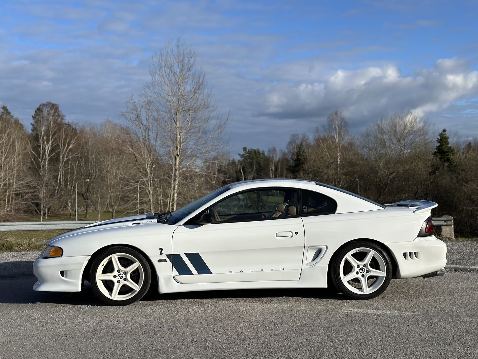 Exterior image of 1997 Ford Mustang Saleen S-281 Cobra
