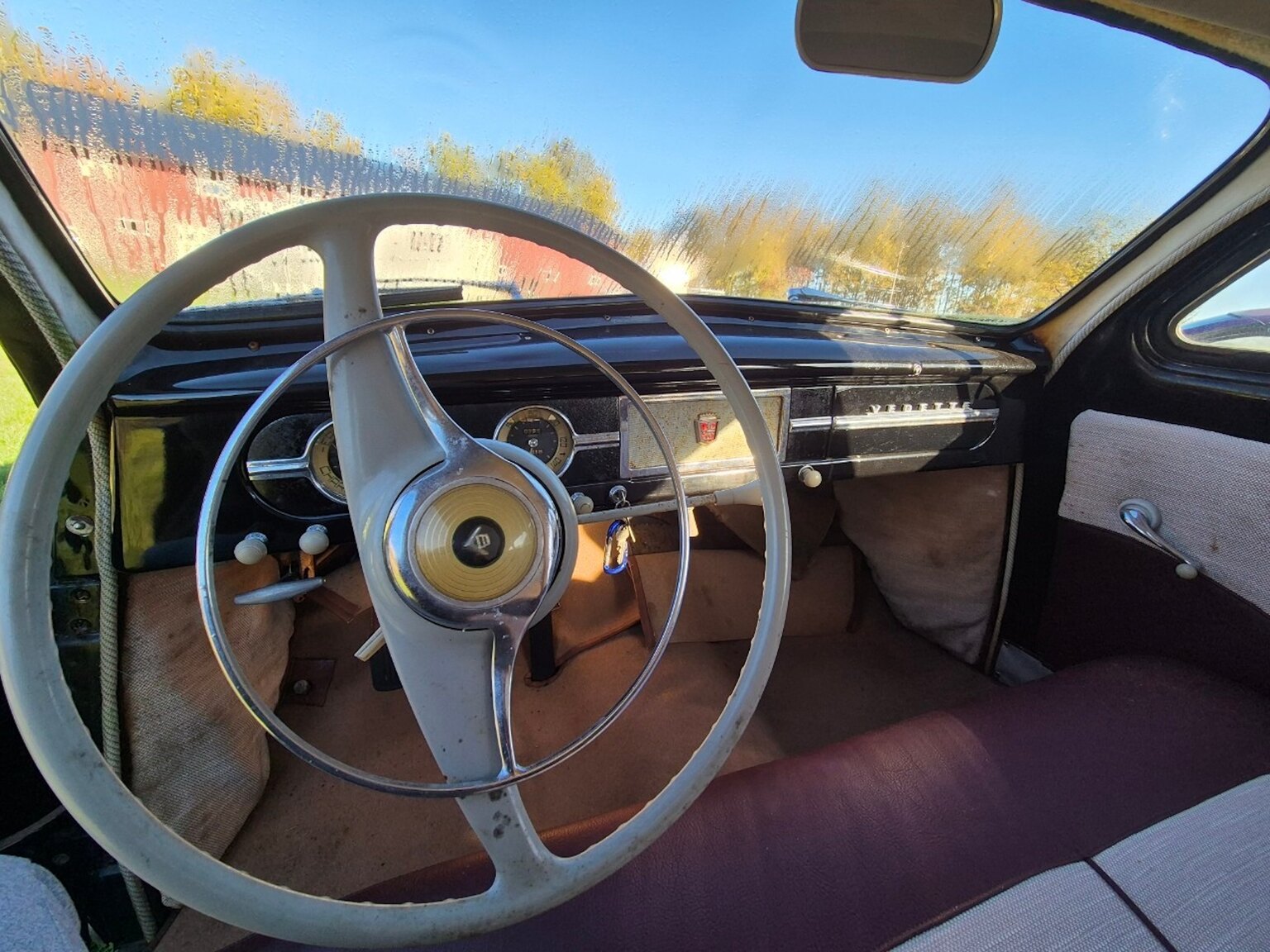 Interiörbild 1954 Ford Vedette 3.9 V8