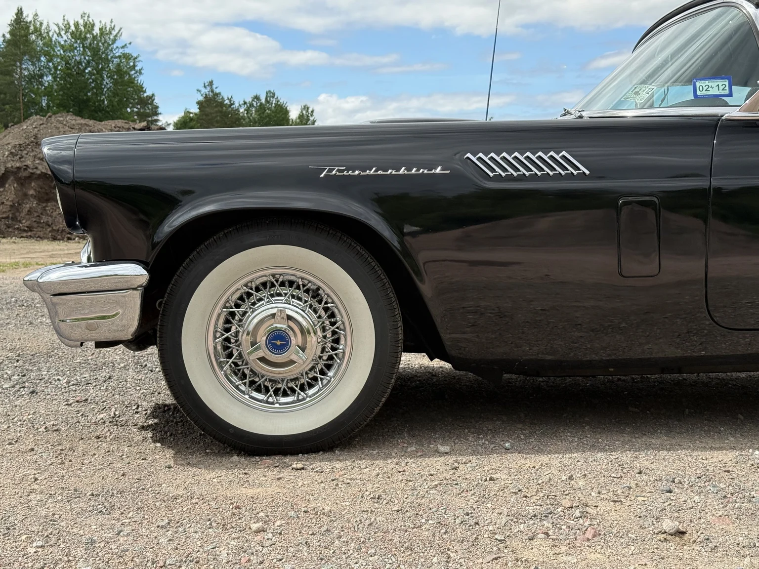 Exterior image of 1957 Ford Thunderbird (49)