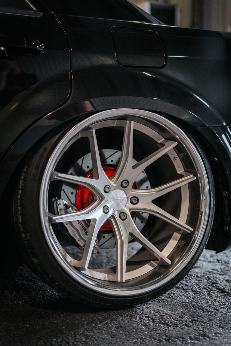 Exterior image of 2006 Chrysler 300C SRT-8 (45)