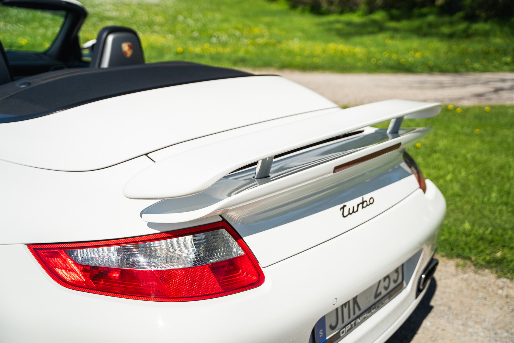 Exterior image of 2008 Porsche 911 Turbo Cabriolet (32)