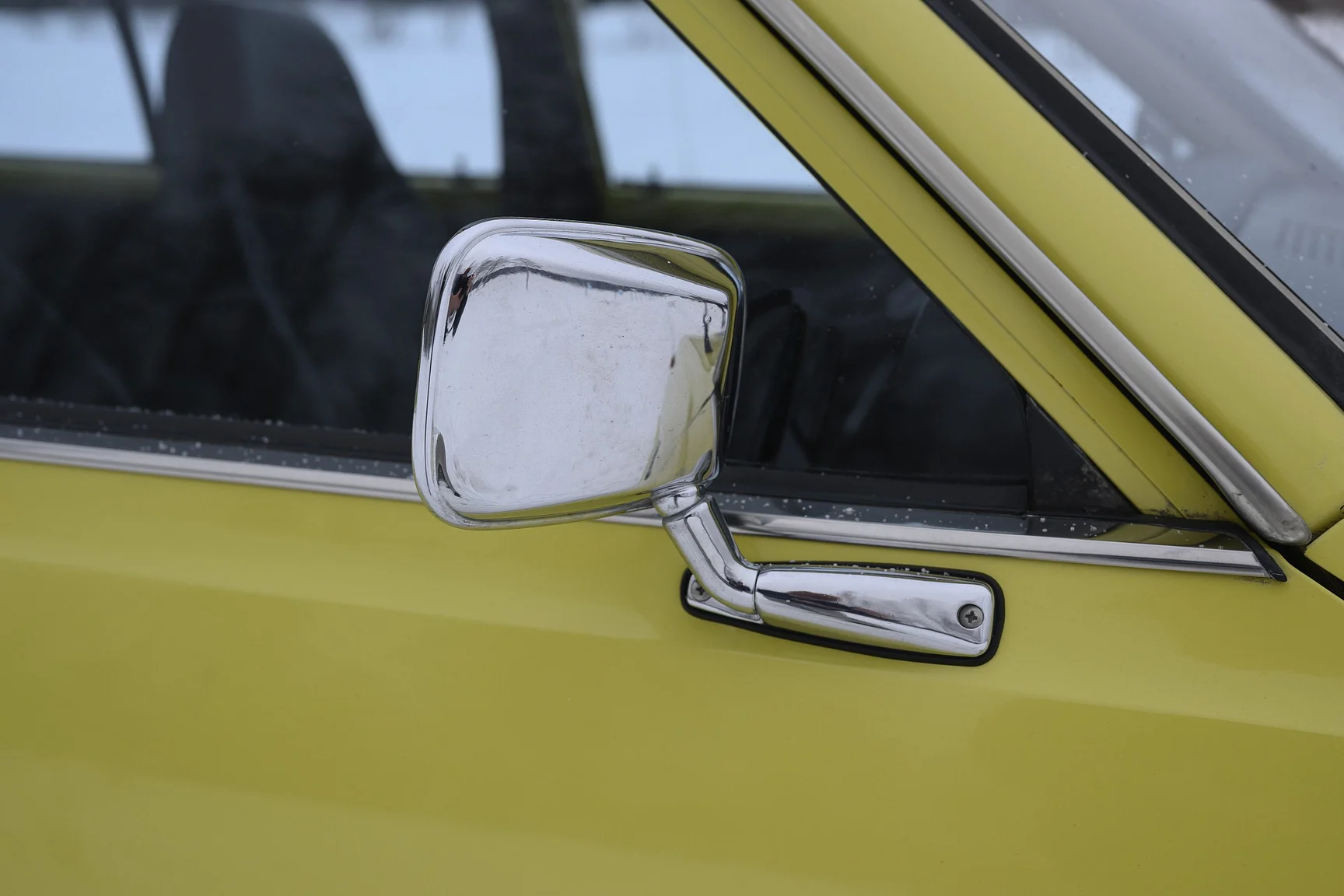 Exteriörbild på 1975 Toyota Corolla KE30 (39)