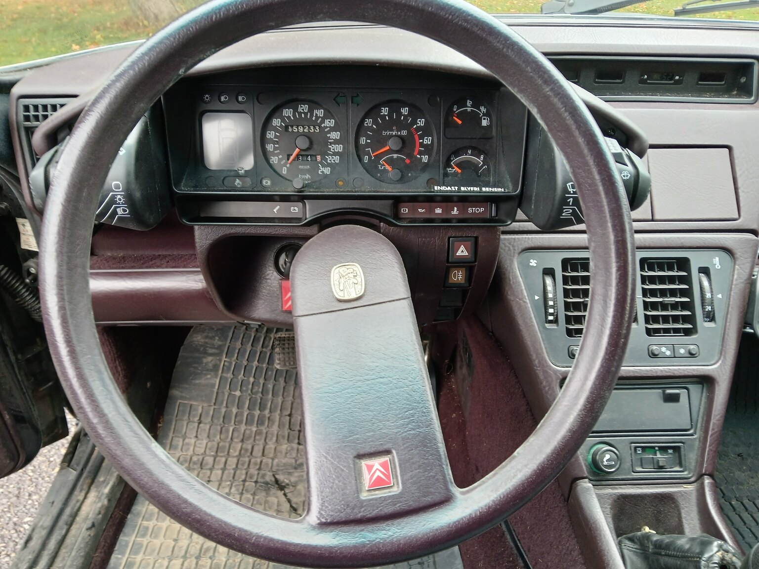 Interior image of 1988 Citroen CX 25 T Prestige