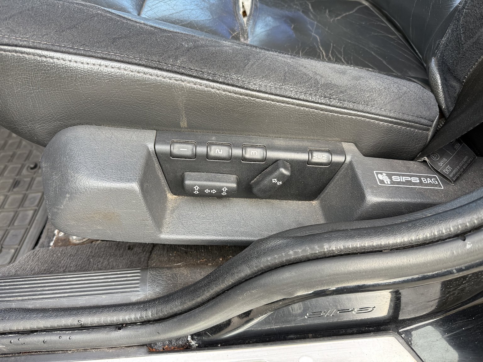 Interior image of 1995 VOLVO 855 T5R T-5R