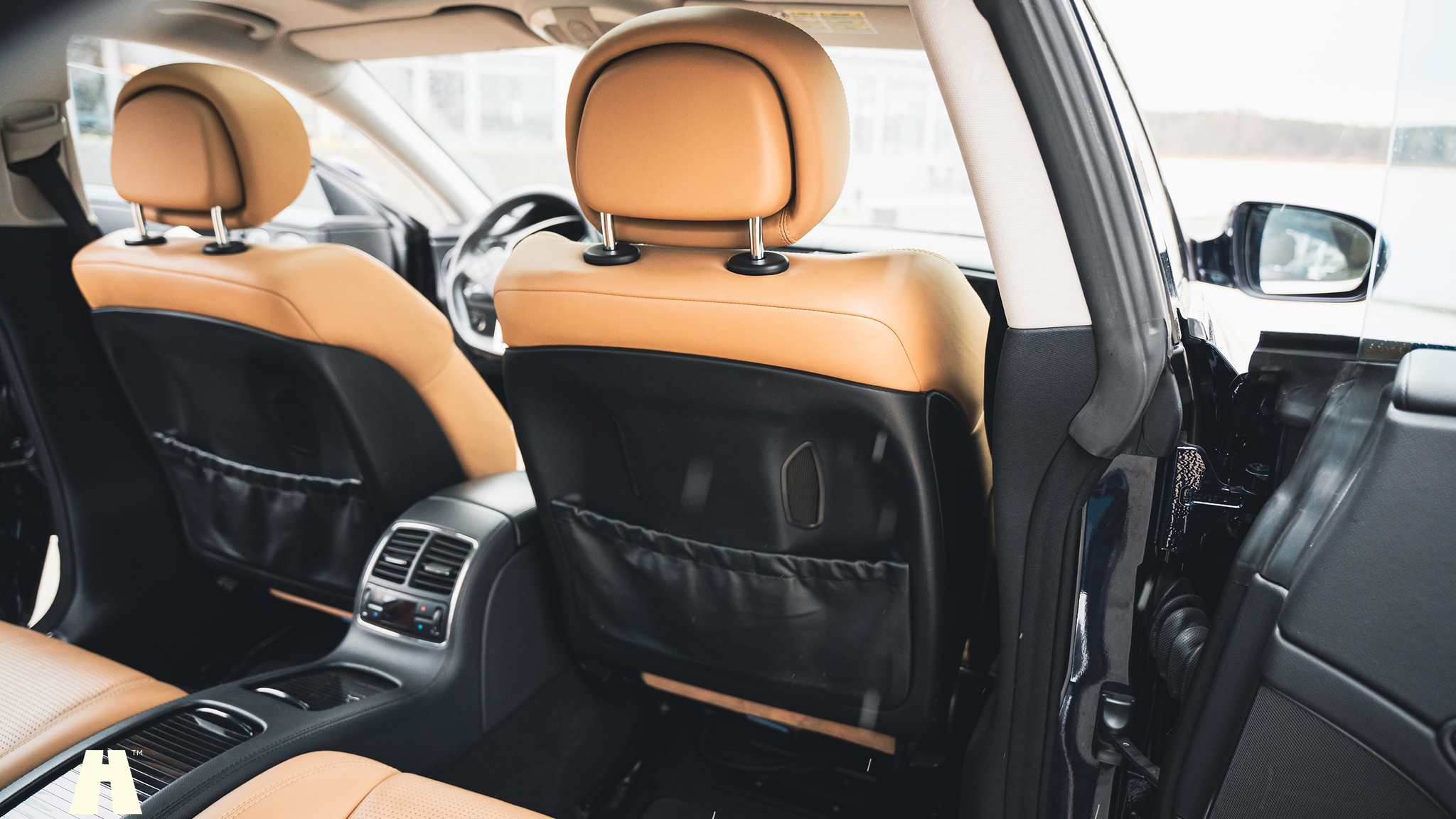 Innenraumfoto von 2008 Mercedes-Benz CLS 63 AMG (65)