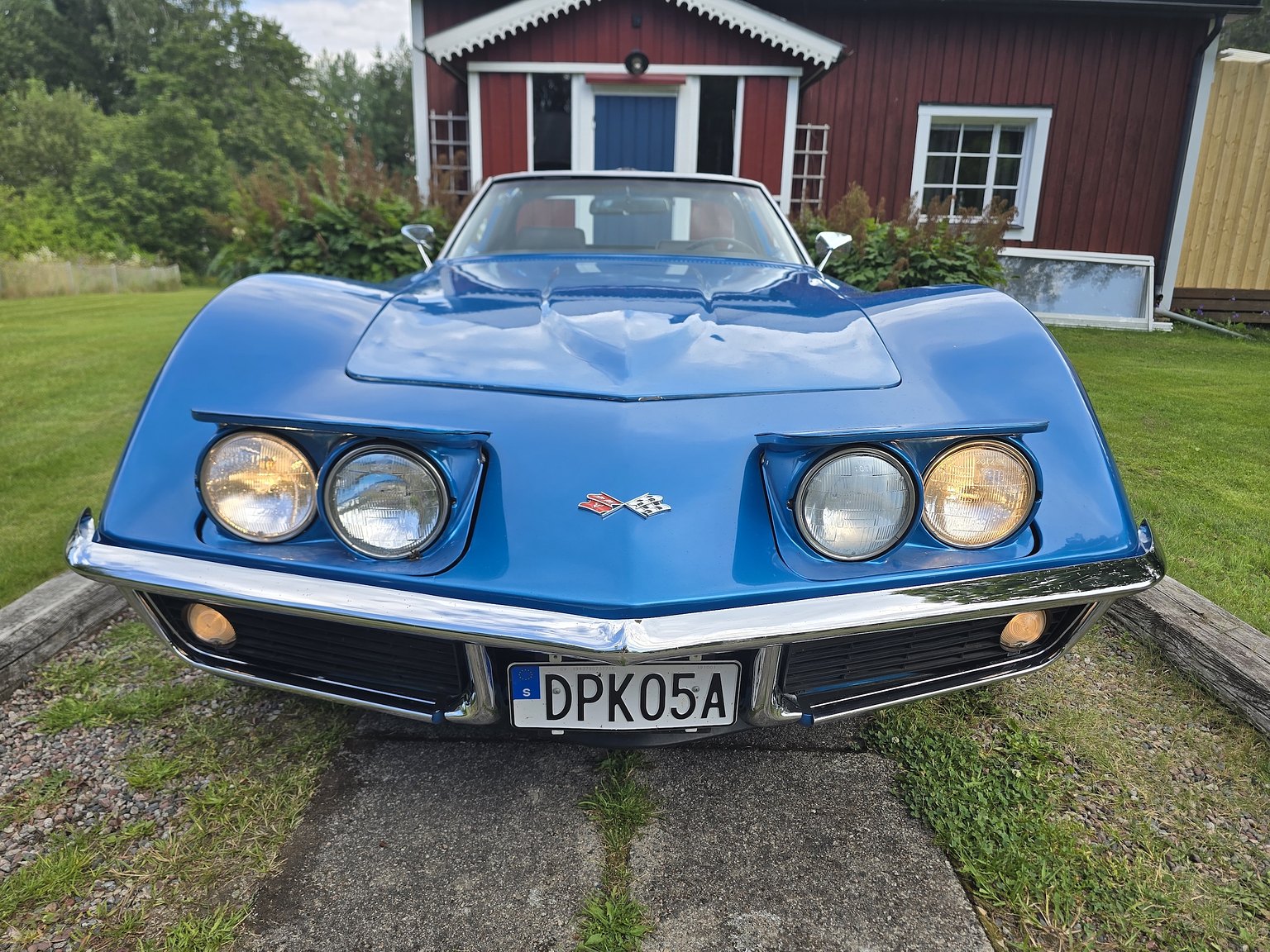 Exterior image of 1969 Chevrolet Corvette Stingray 6.0 V8