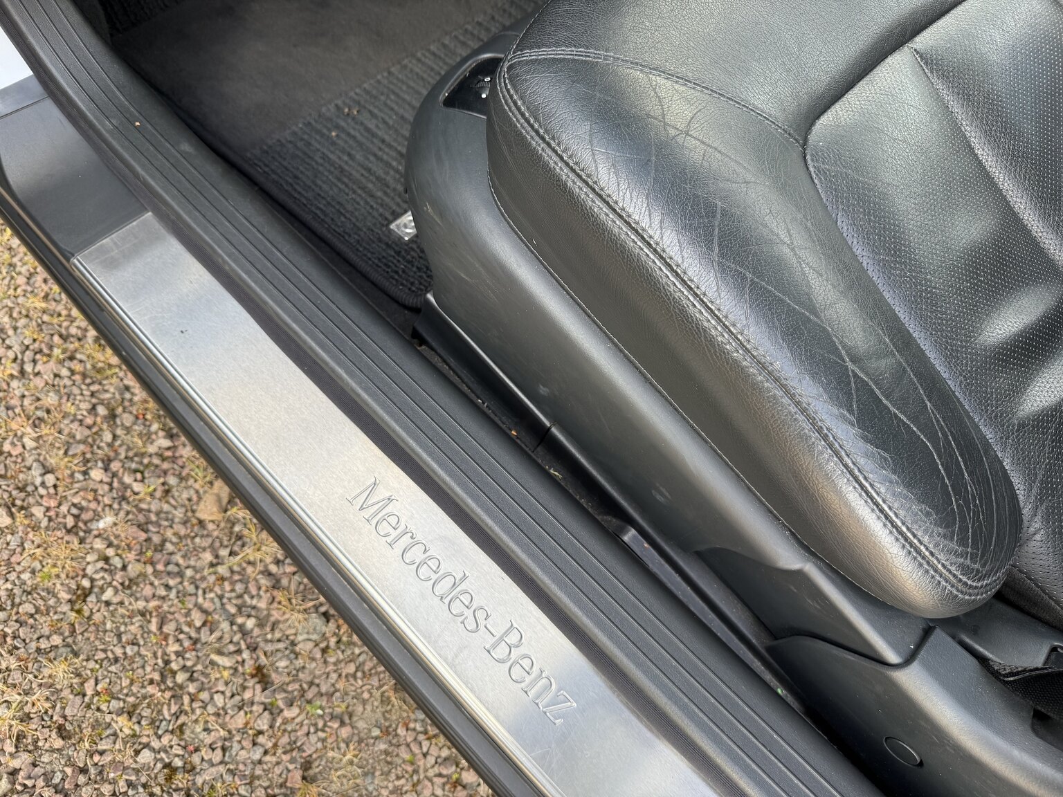 Interior image of 2000 Mercedes-Benz CL 500
