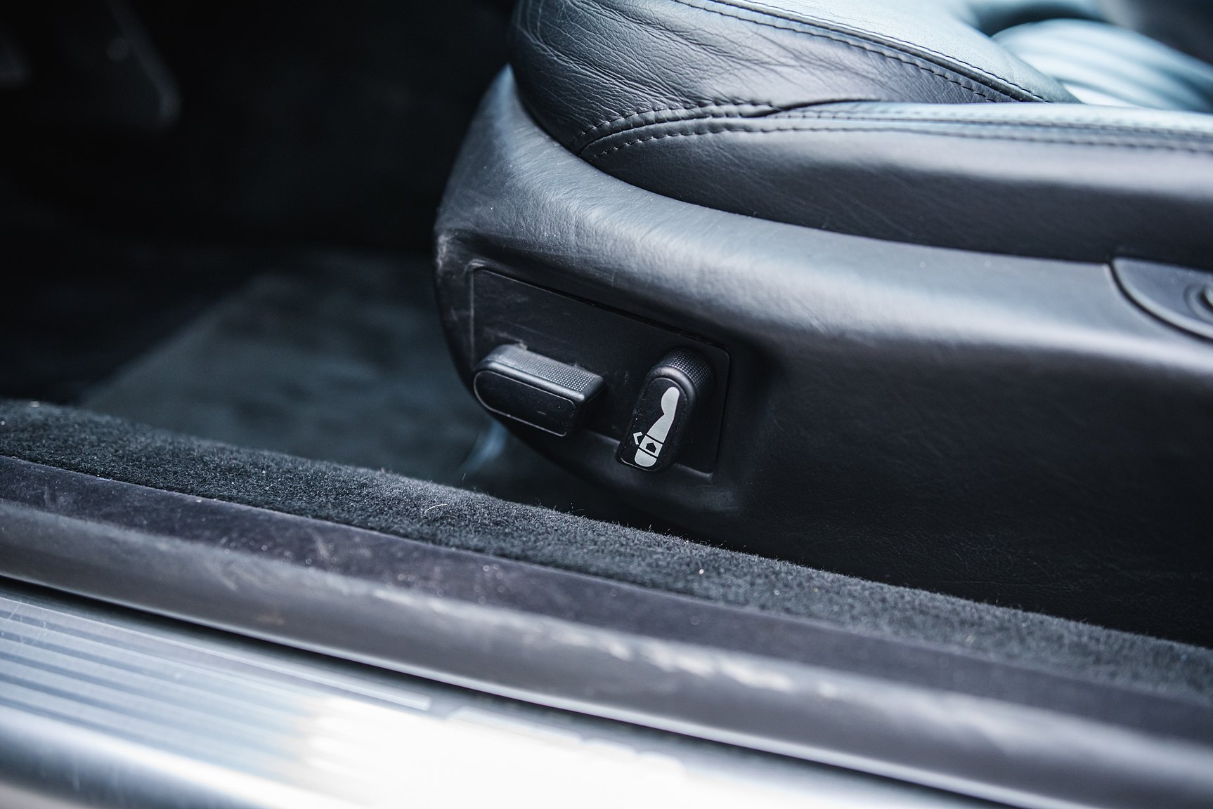 Interior image of 2000 Maserati 3200 GT