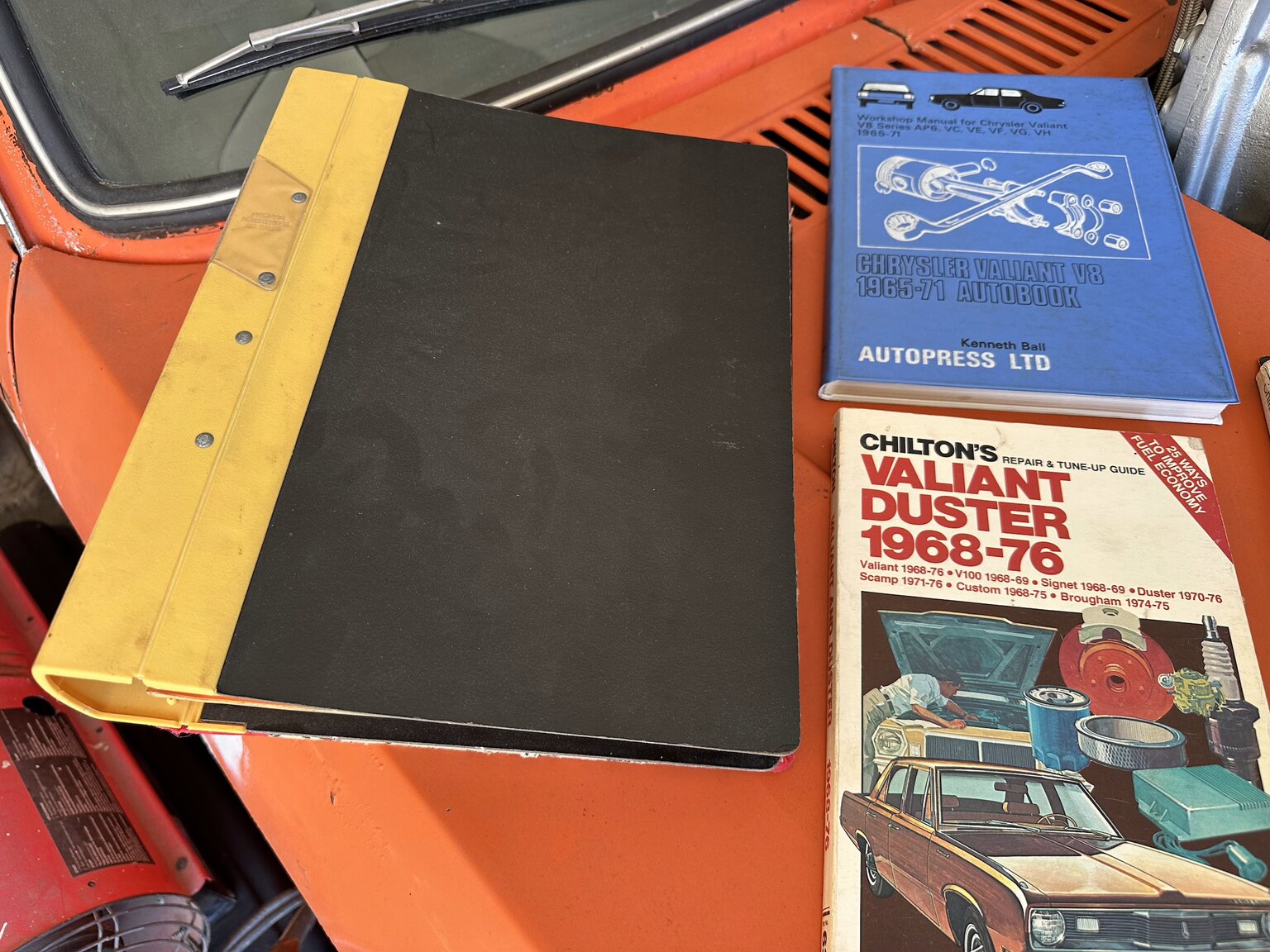 Dokumentation för 1966 Plymouth Valiant 100 2-door Sedan