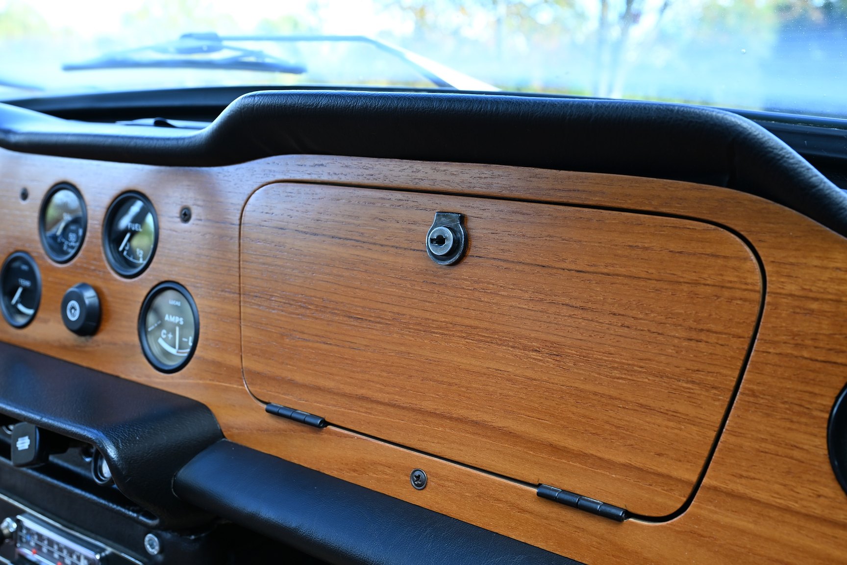 Interior image of 1971 Triumph TR6