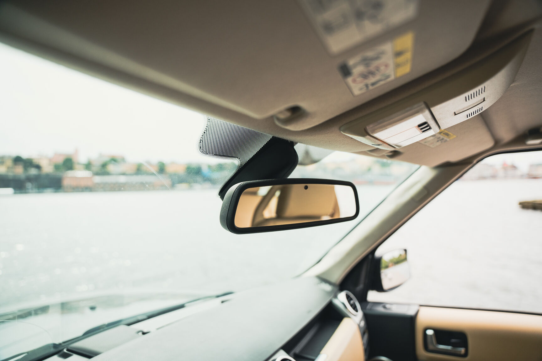 Interior image of 2008 Land Rover Discovery TDV6 SE (41)