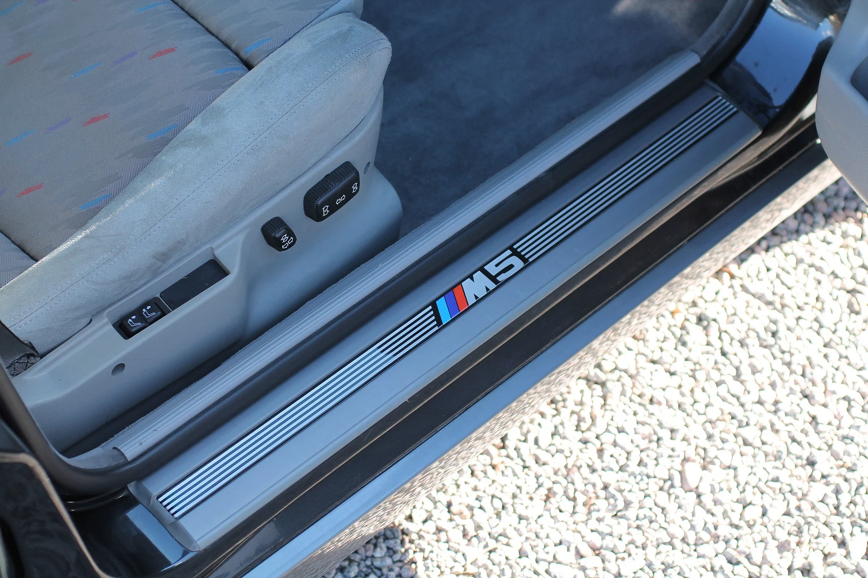 Innenraumfoto von 1993 BMW E34 M5 Touring  (25)