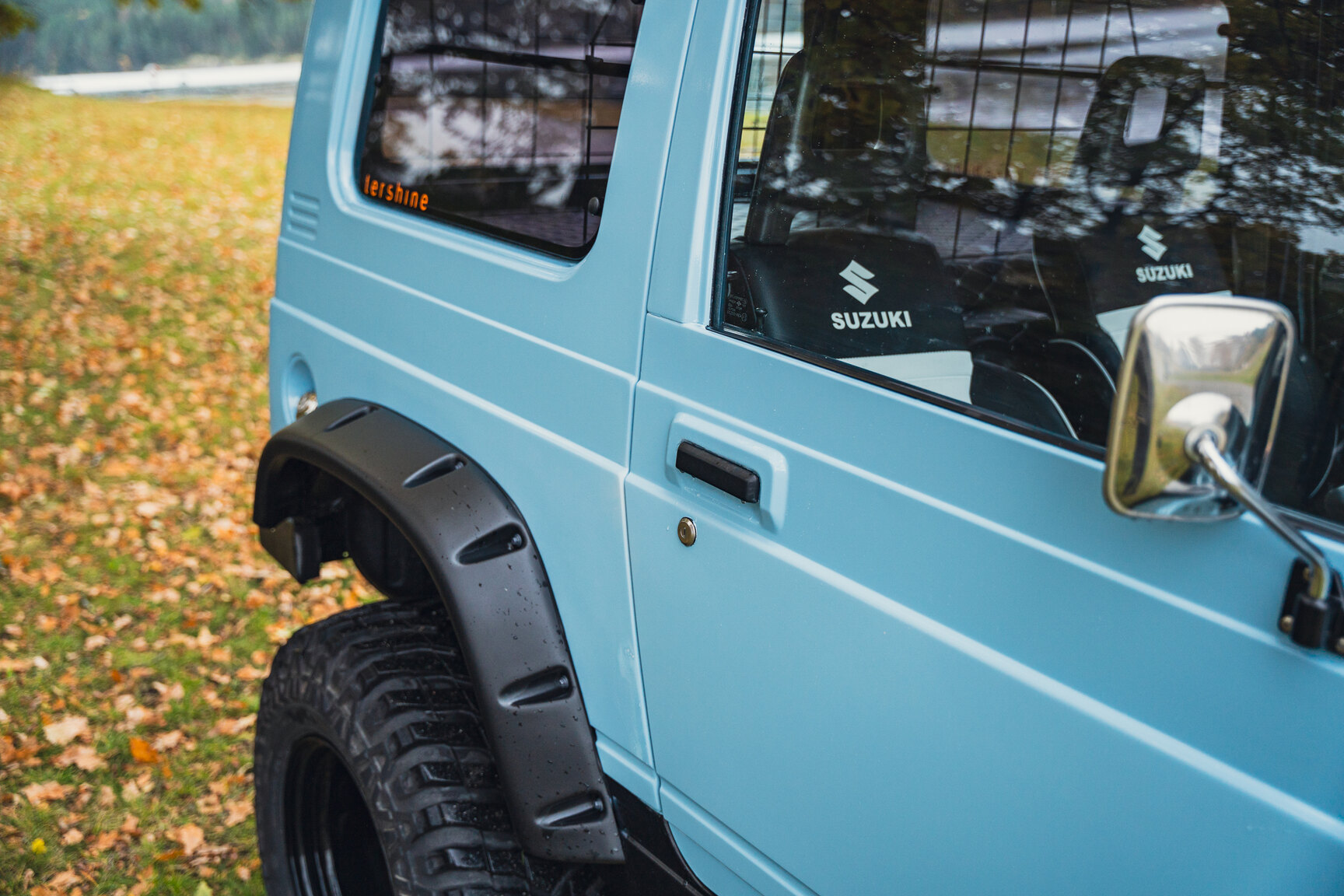 Exterior image of 1987 Suzuki SJ413 A-traktor