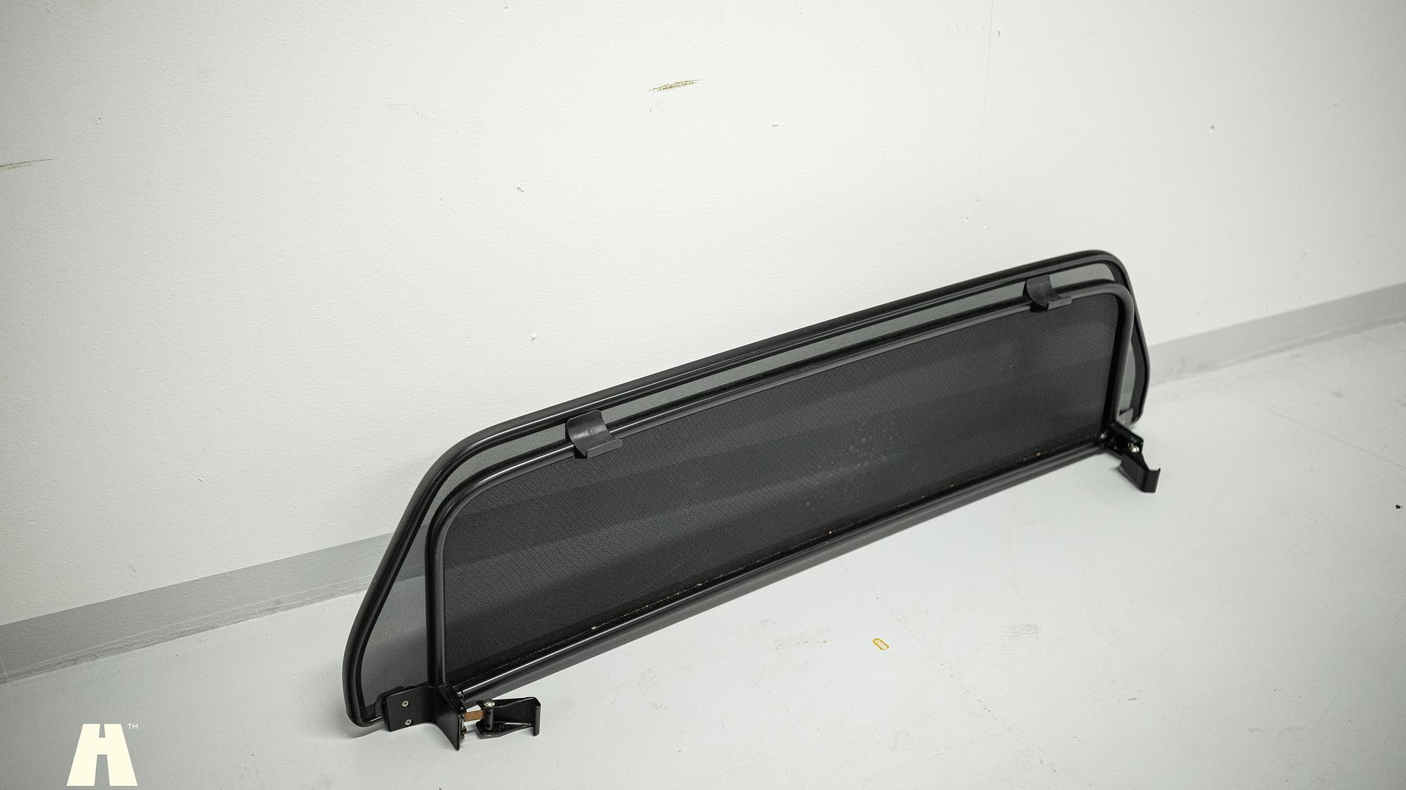 Interior image of 1975 Mercedes SL 350