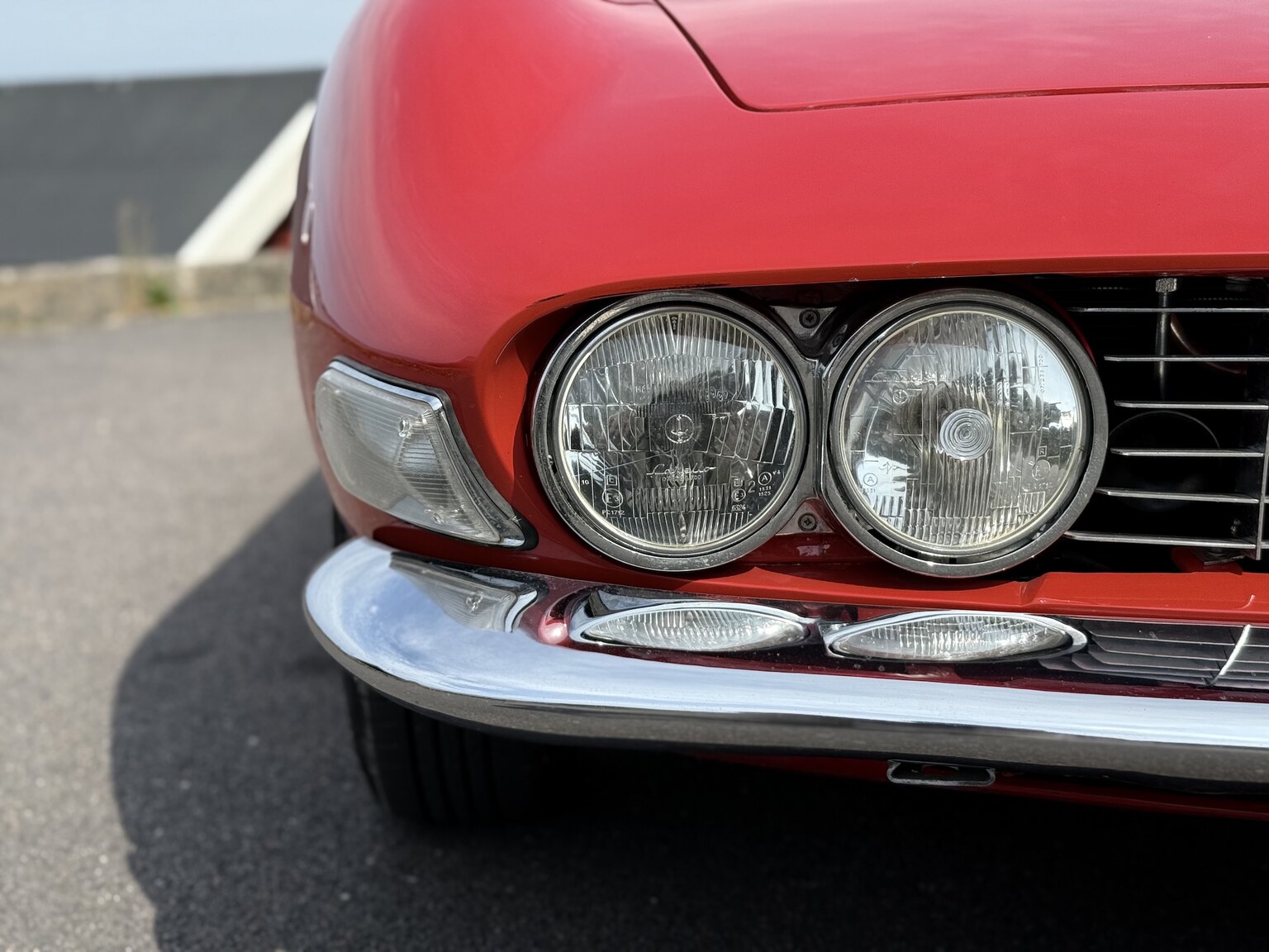 Exterior image of 1968 Fiat Dino Spider