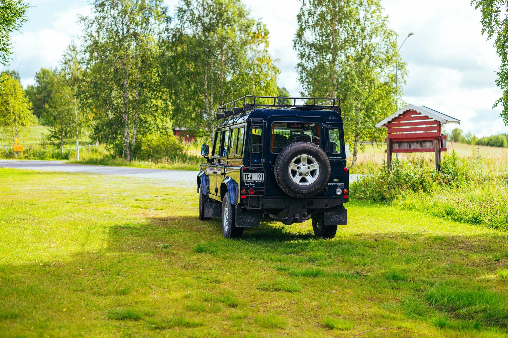 Aussenfoto 2002 Land Rover Defender 110 Kombi Td5 (11)