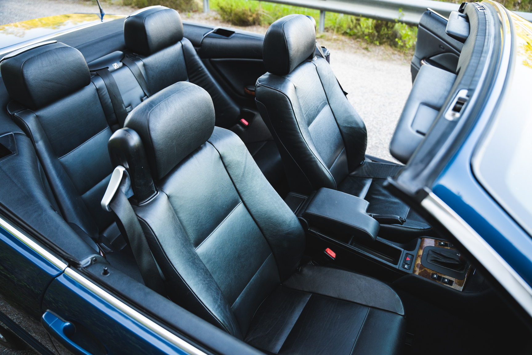 Innenraumfoto von 2001 BMW E46 325 Cabriolet (5)