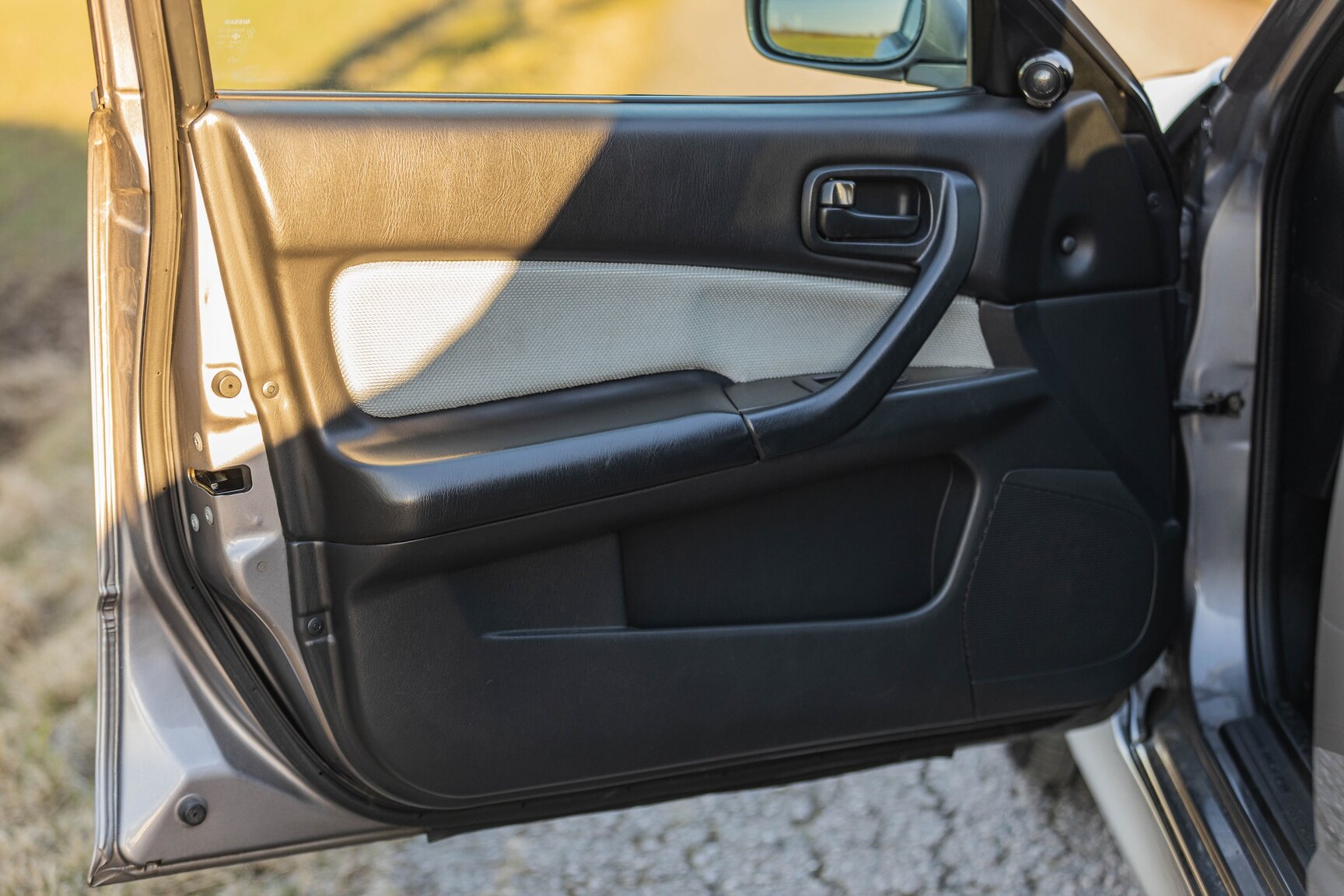 Interior image of 2000 Nissan Skyline R34 GT 2.5