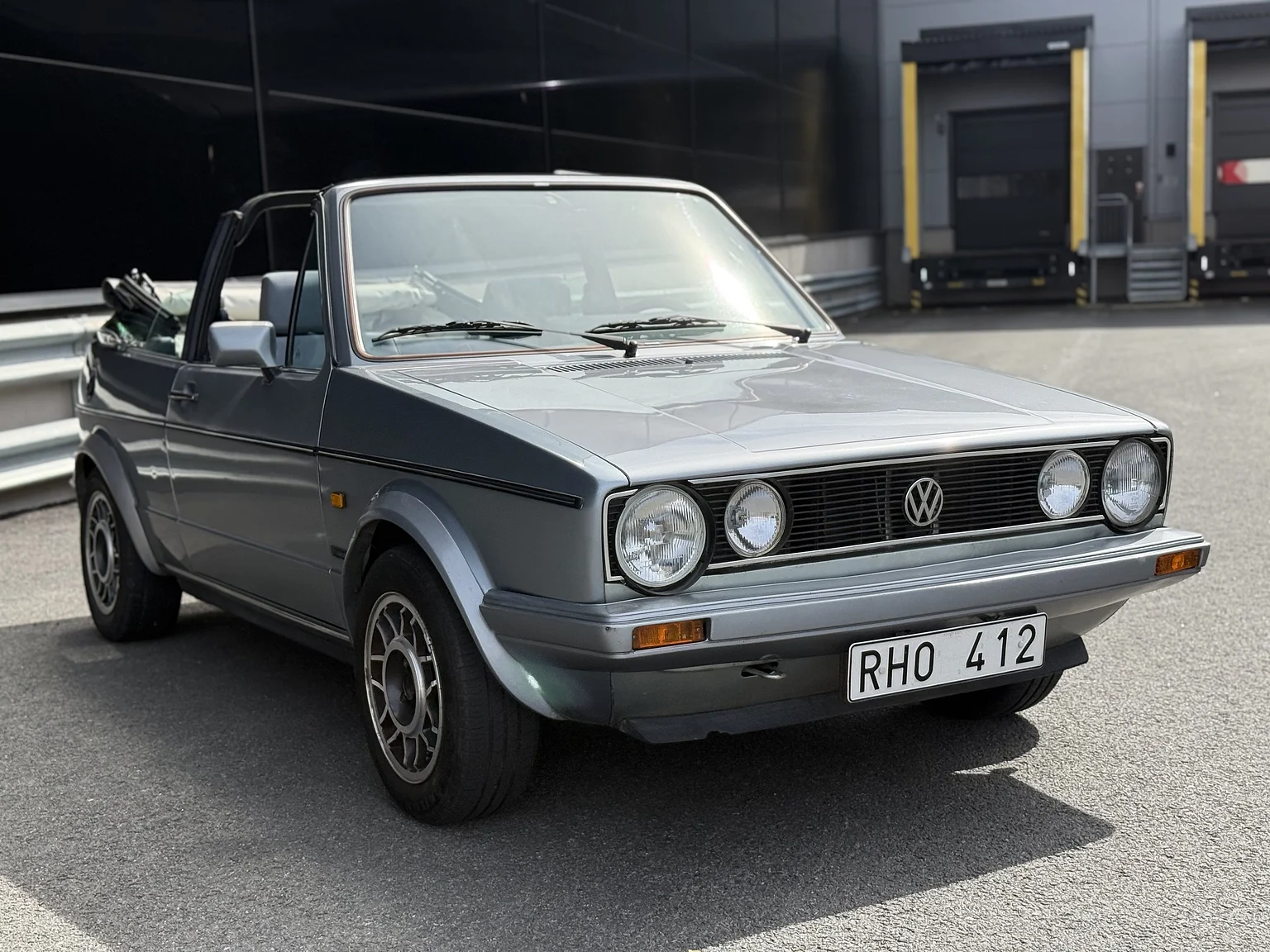 Exteriörbild på 1987 VW Golf Cabriolet (57)