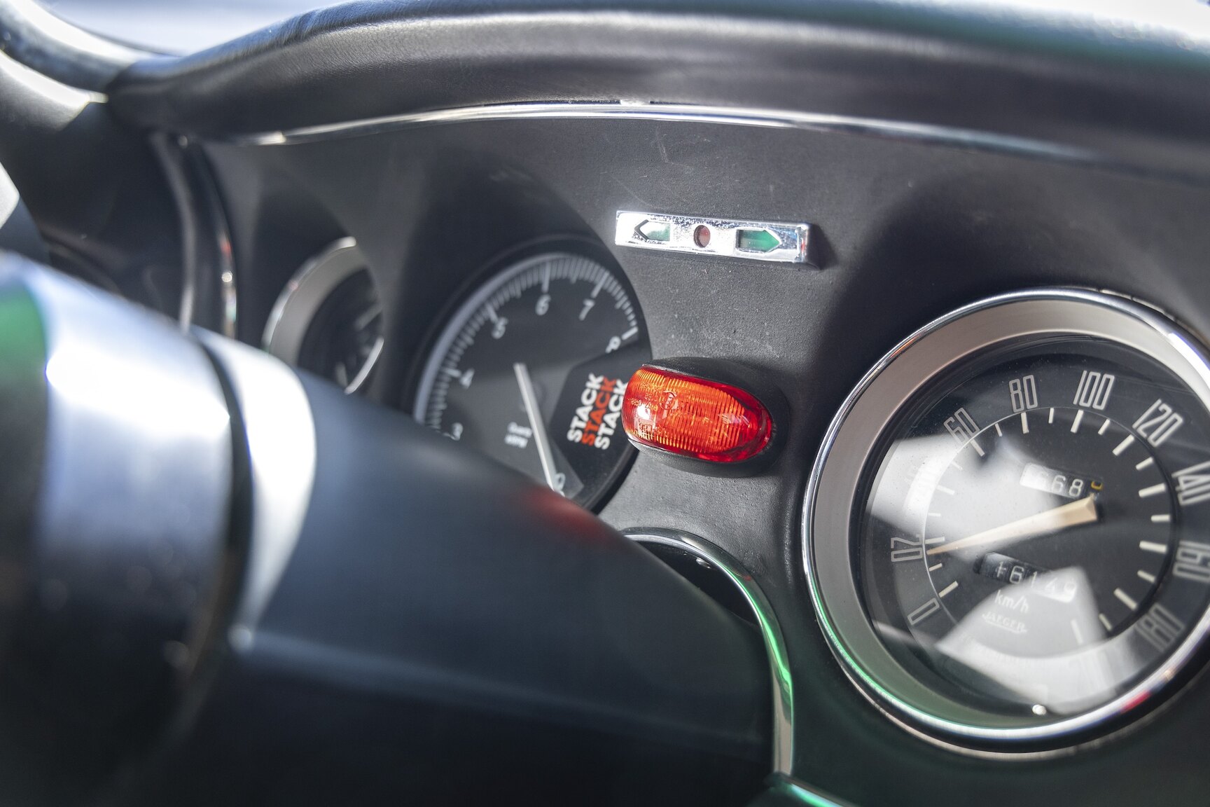 Interiörbild 1968 Alfa Romeo GT 1300 Junior