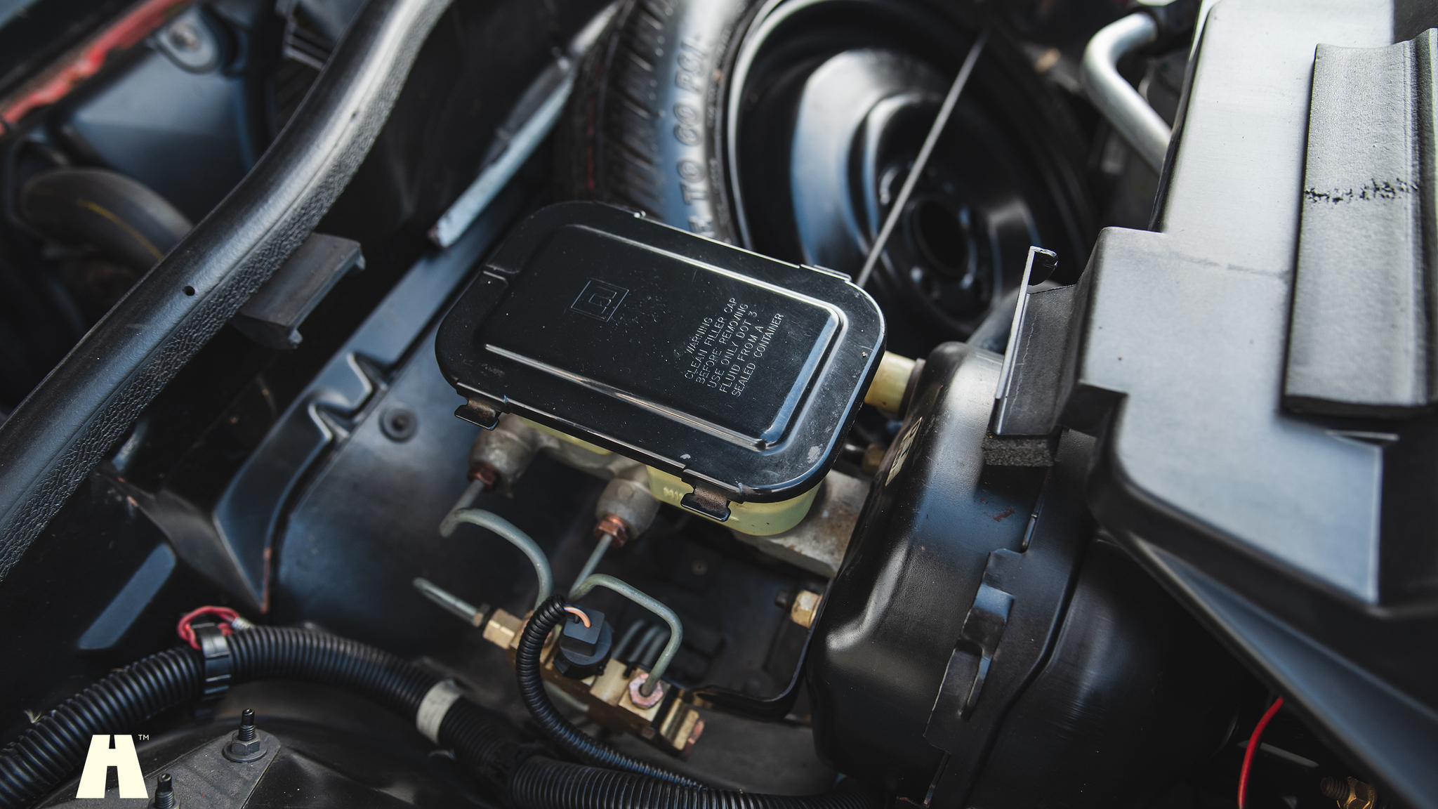 Image of 1985 Pontiac Fiero GT (75) mechanics