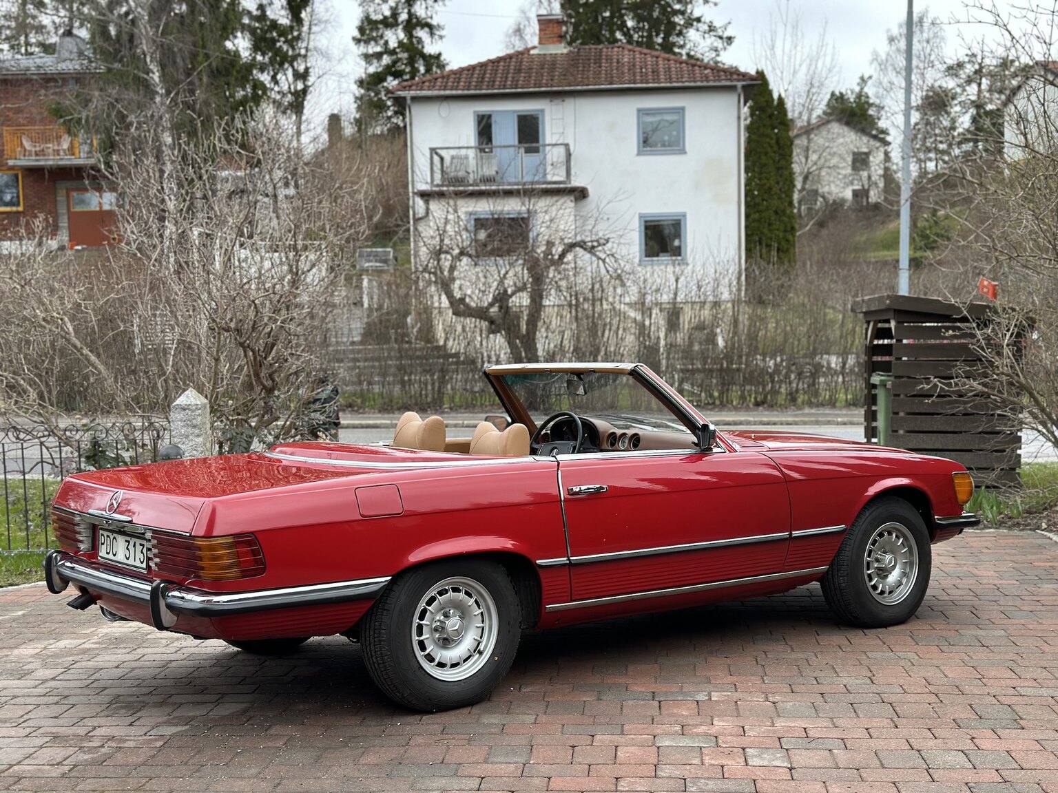 Exteriörbild på 1973 Mercedes-Benz 450 SL