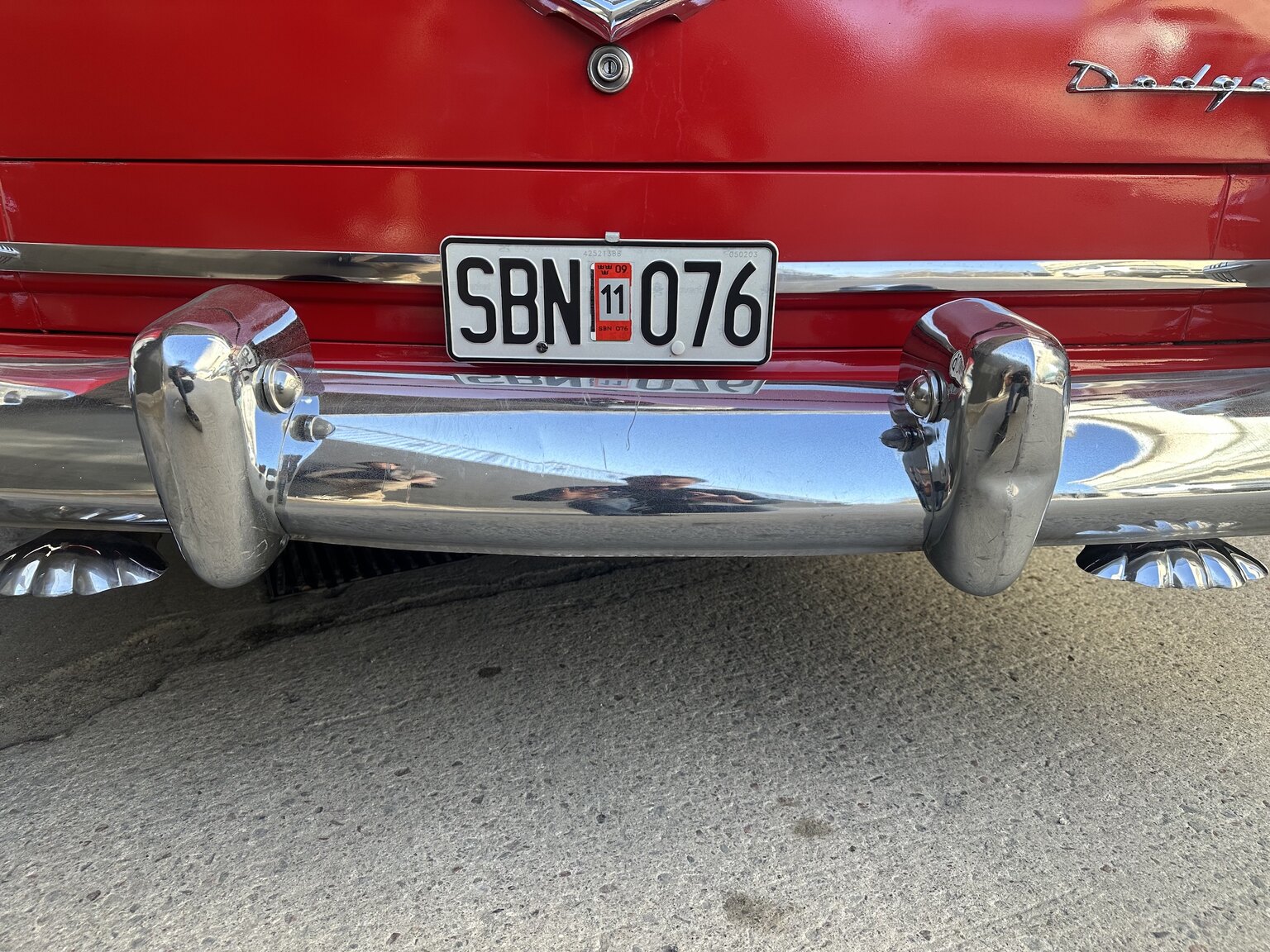 Exteriörbild på 1955 Dodge Custom Royal Sedan HEMI