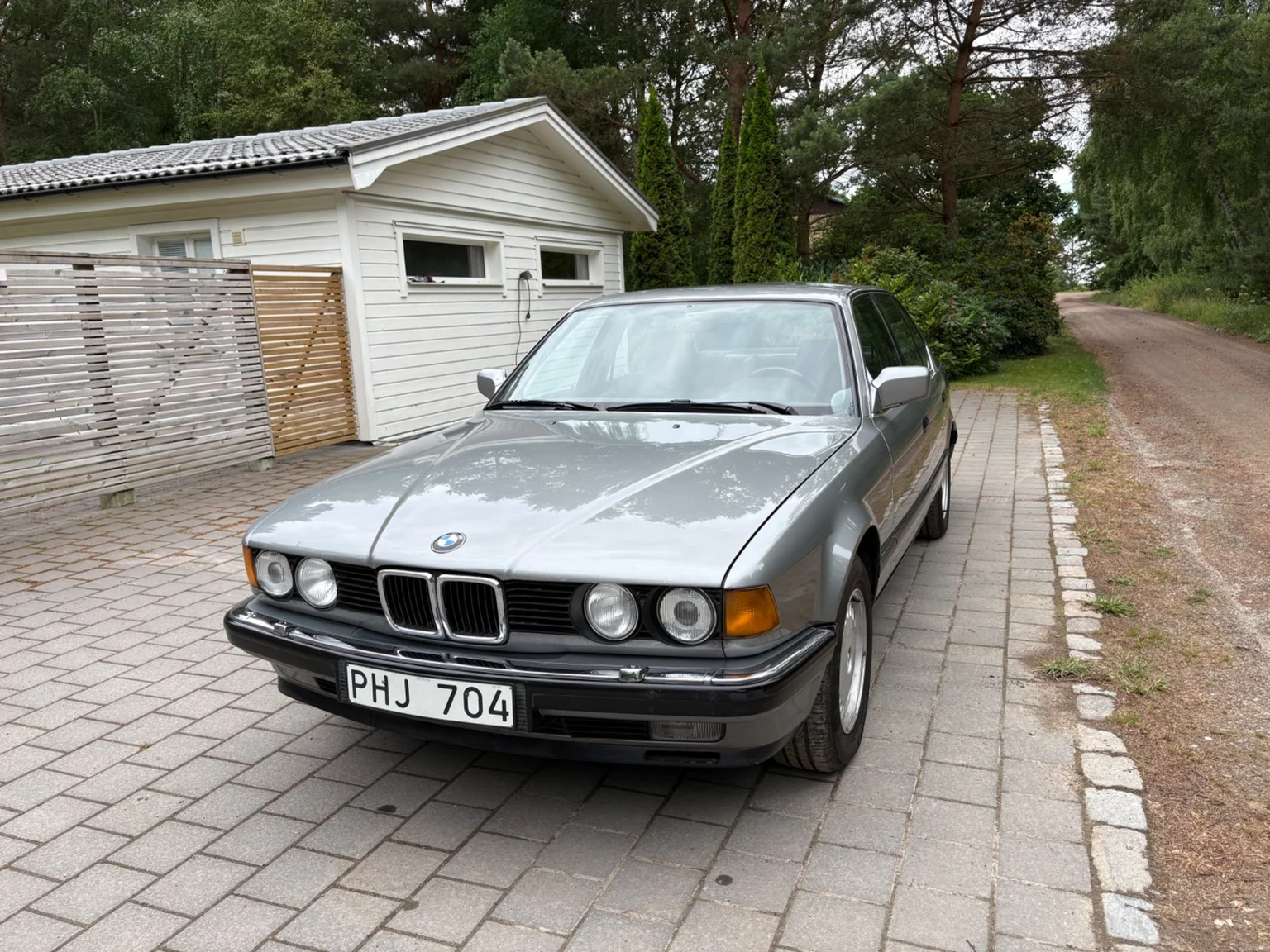 Aussenfoto 1988 BMW 730iA (13)