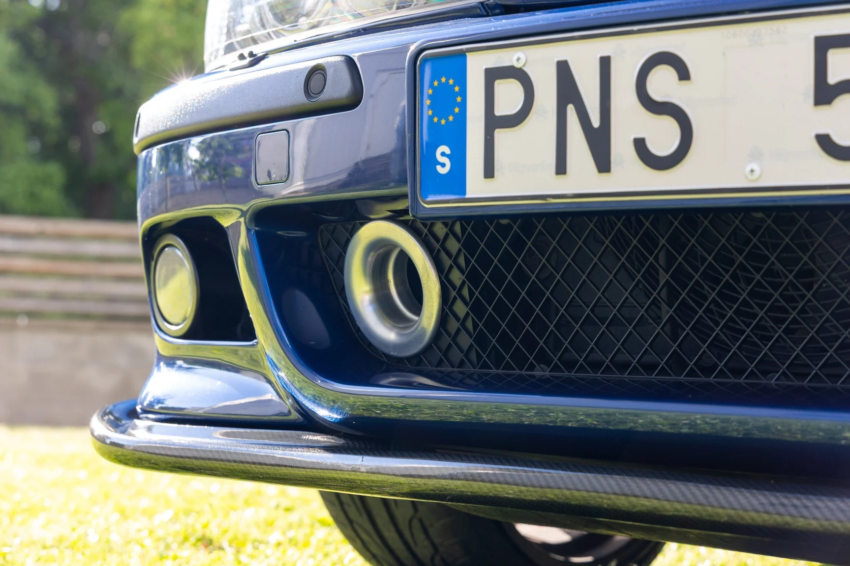 Exterior image of 2002 BMW M5 E39 (77)