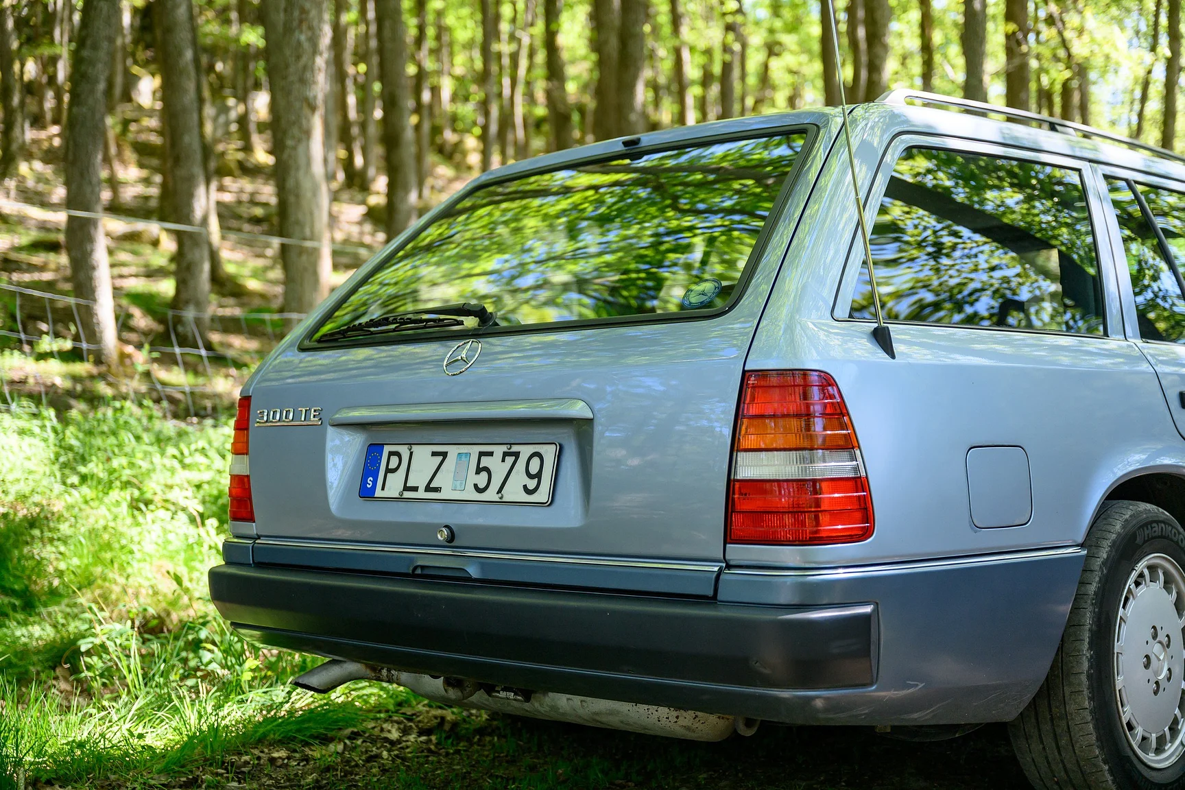 Exteriörbild på 1992 Mercedes-Benz 300 TE (12)