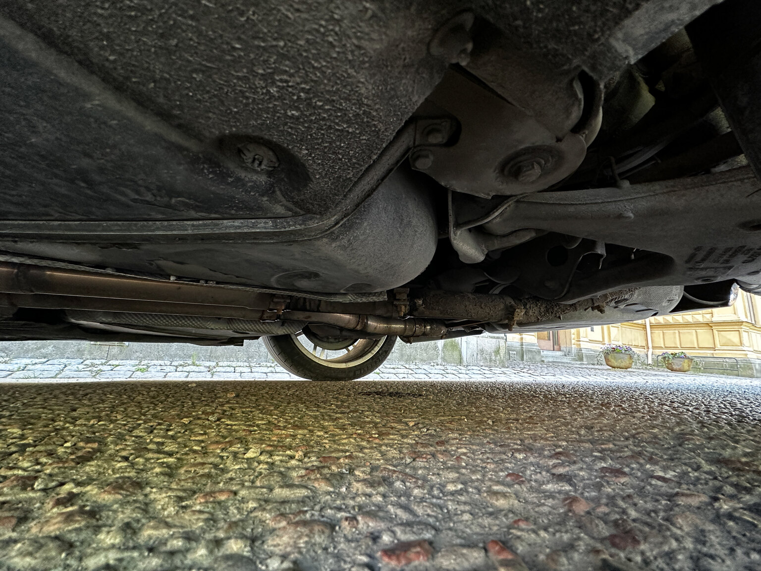 Image of 2009 Audi S8 5.2 V10 FSI Quattro mechanics