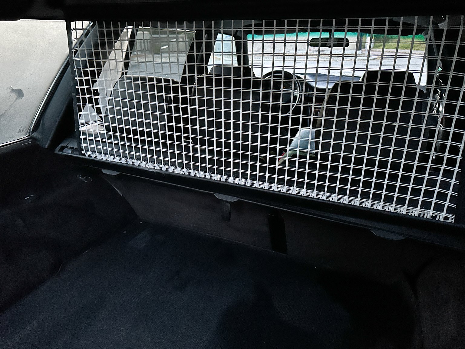Interior image of 1996 MERCEDES-BENZ E 320 T