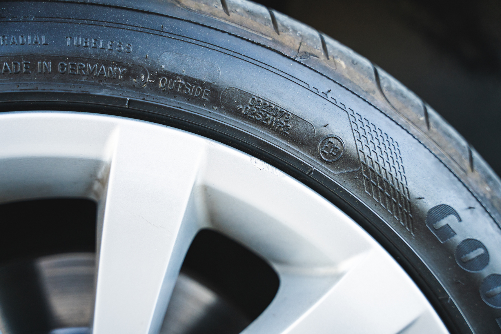 Exteriörbild på 2001 BMW E46 325 Cabriolet