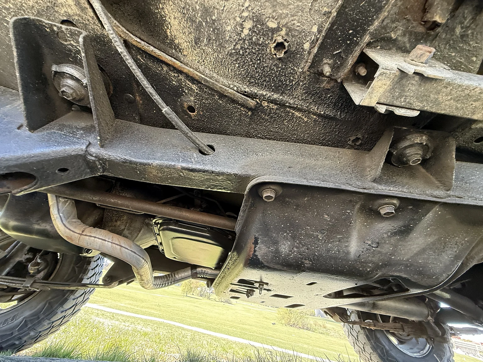 Image of 1990 Jeep Wrangler Islander (18) mechanics
