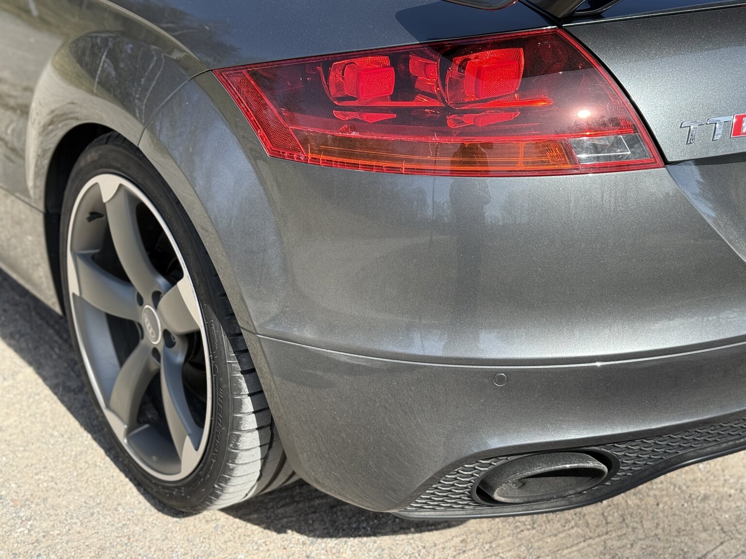 Exterior image of 2011 Audi TT RS Coupé