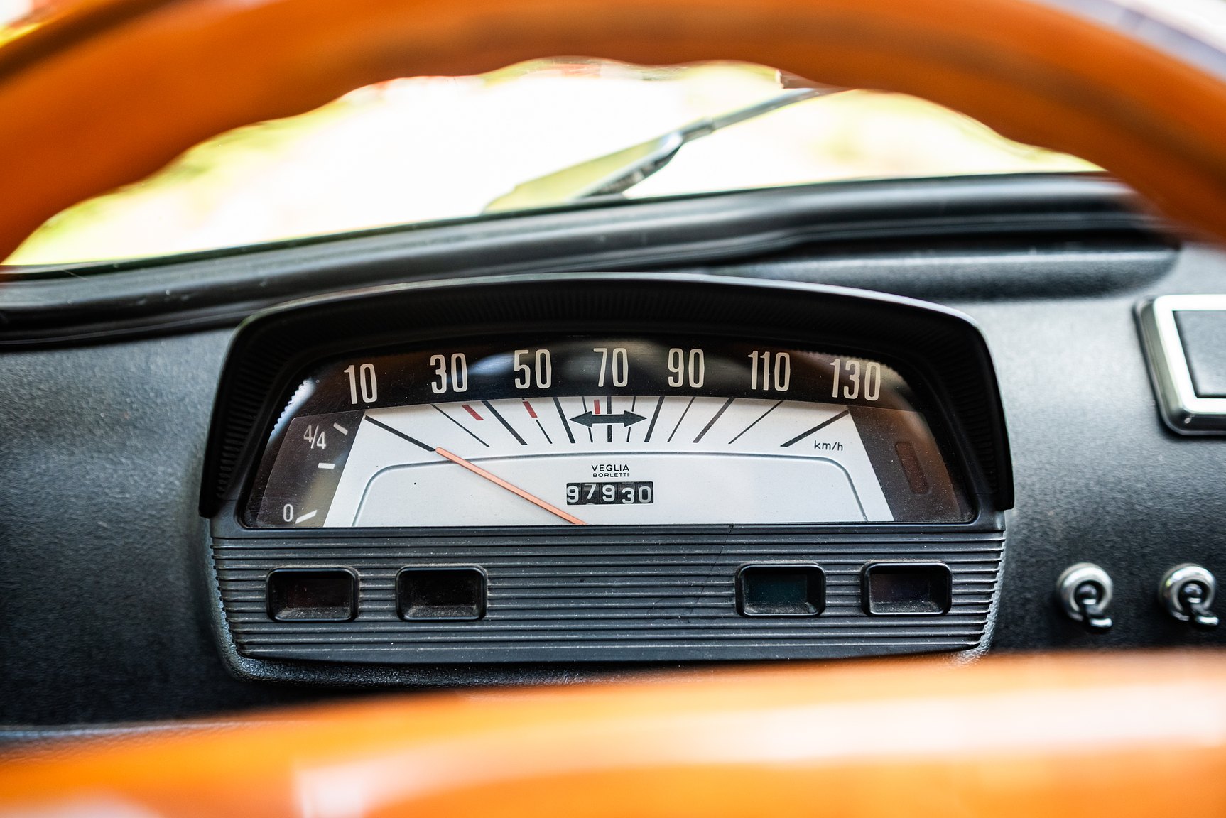 Interior image of 1971 FIAT 500 "Superiore"