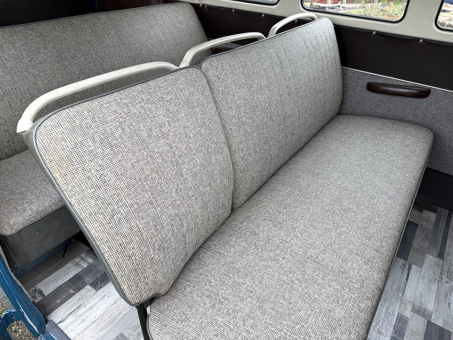 Interiörbild 1967 Volkswagen T1 Kleinbus