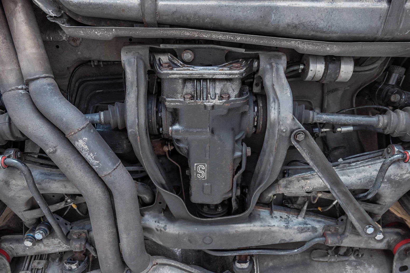 1992 BMW M5 3.8 (17), Mekanik