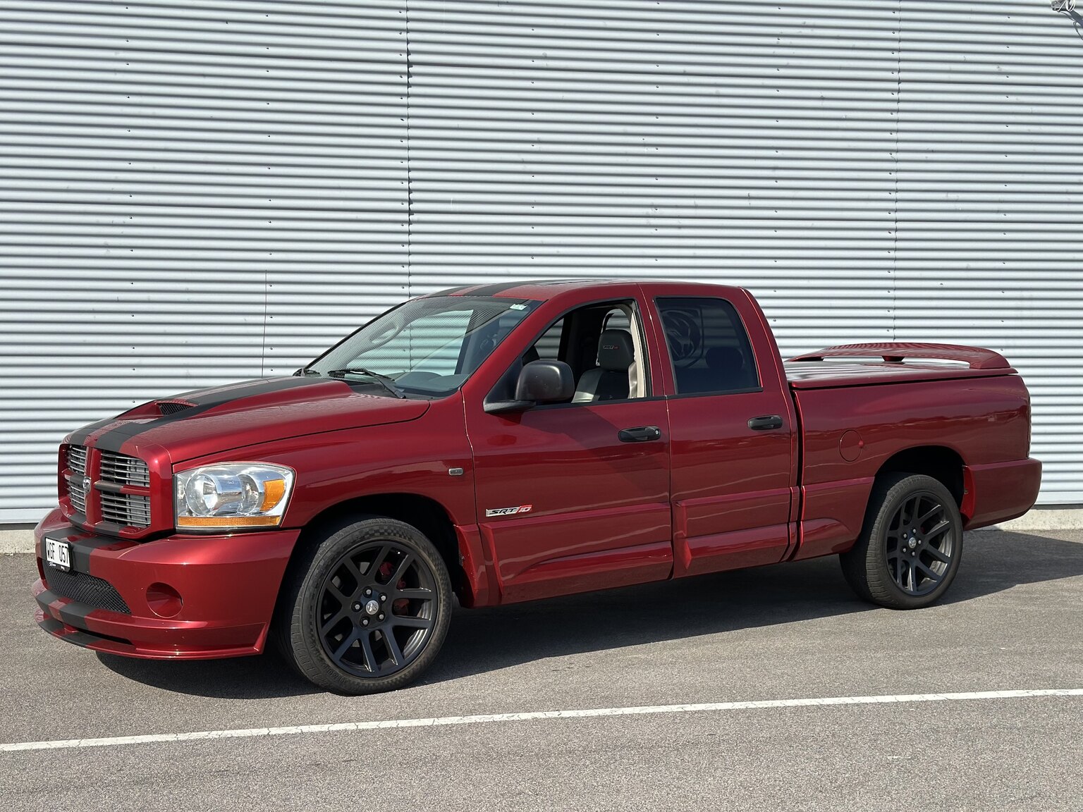 Aussenfoto 2006 Dodge Ram SRT10