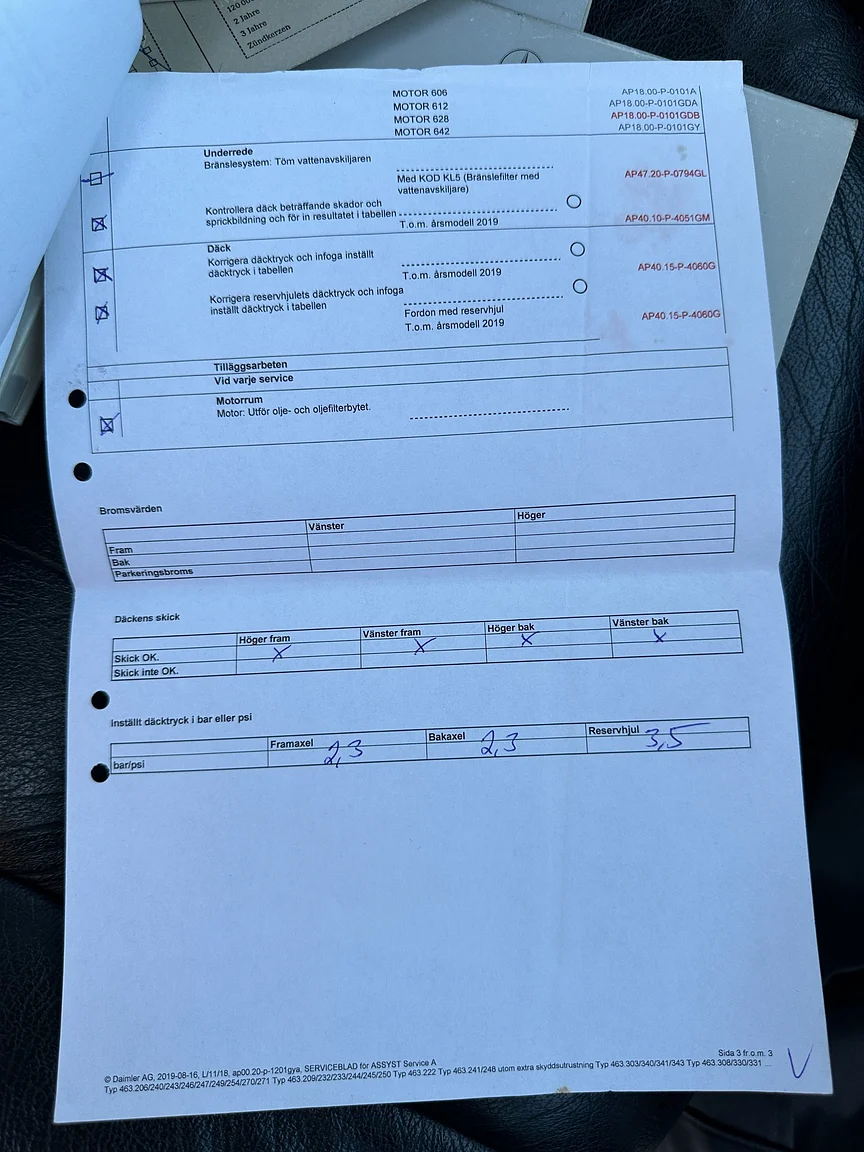 Dokumentation för 2002 Mercedes-Benz G400  (54)