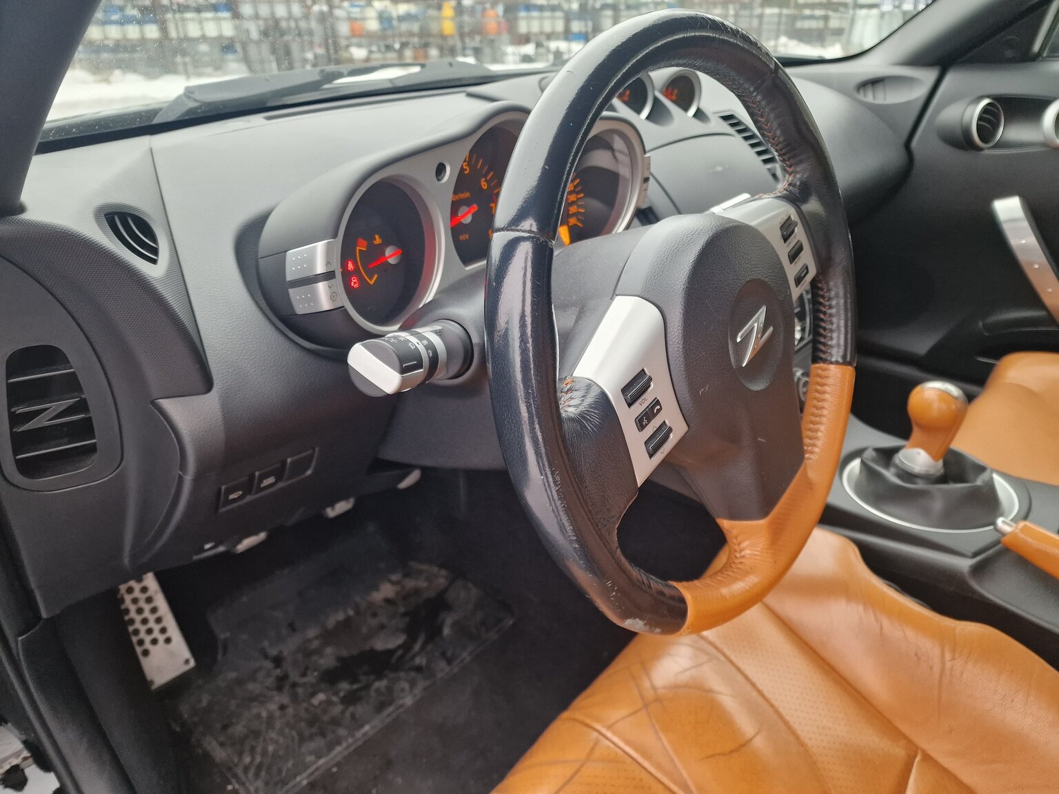 Interiörbild 2004 Nissan 350Z