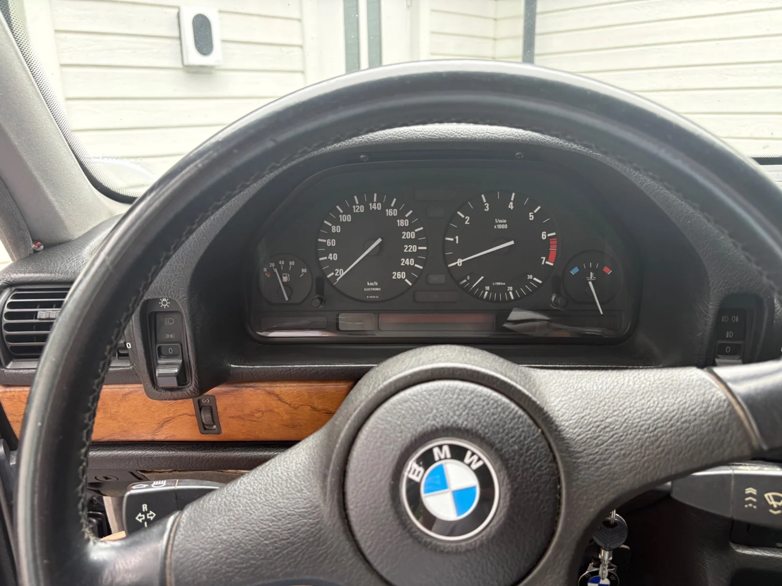 Interiörbild 1988 BMW 730iA (29)