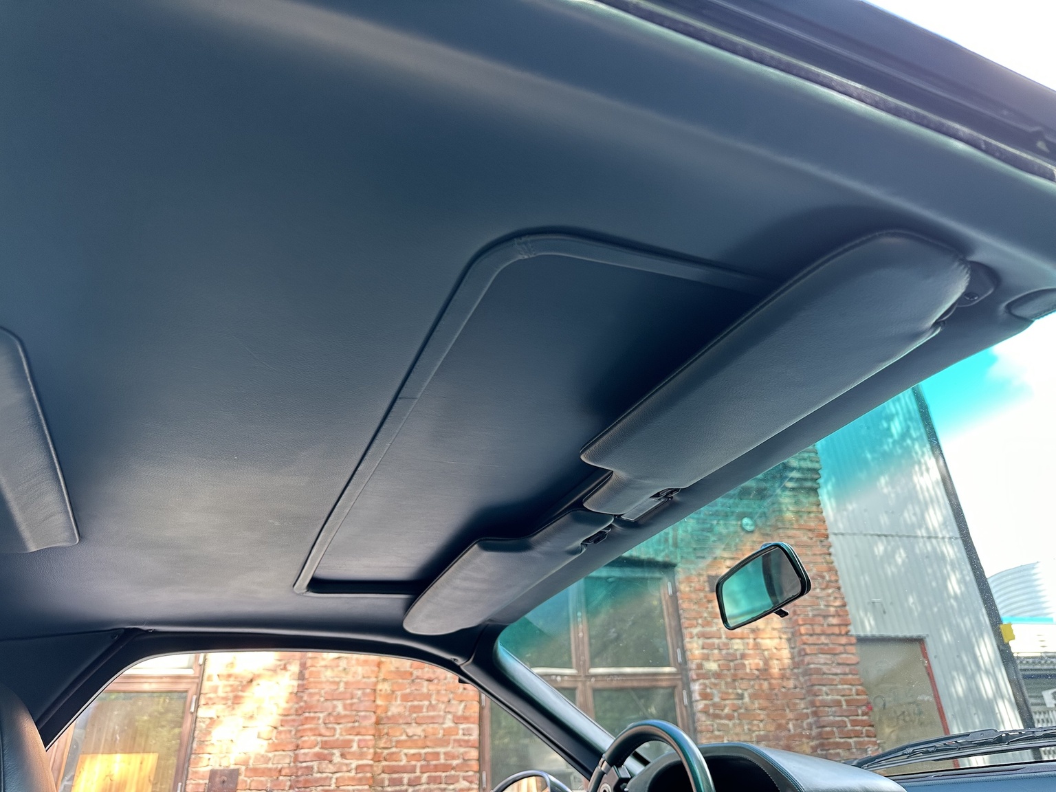 Interior image of 1994 Porsche 928 GTS