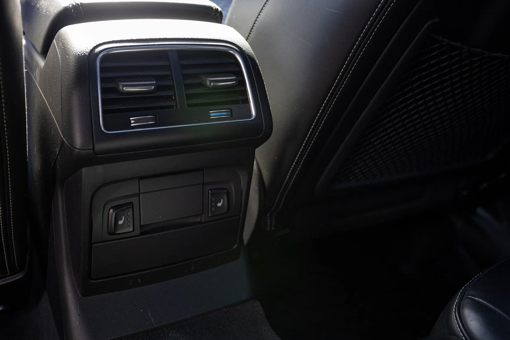 Interior image of 2017 Audi SQ 5 Plus TDI (36)