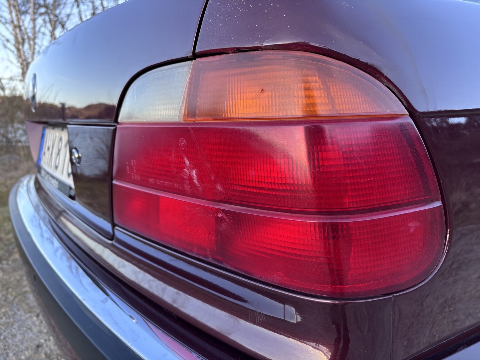 Exterior image of 1996 BMW 728iA