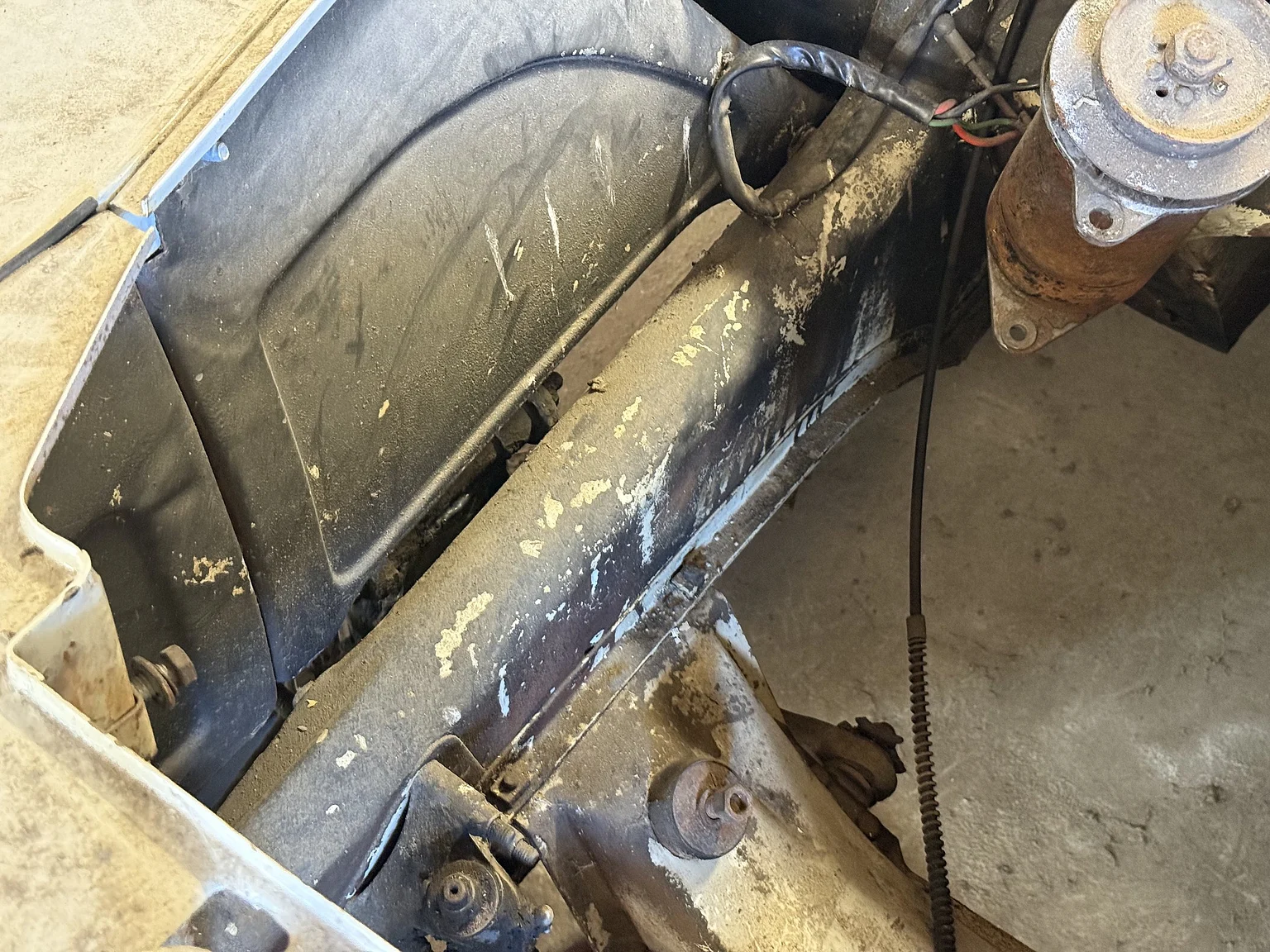 Image of 1965 Volvo PV 544F mechanics (7)