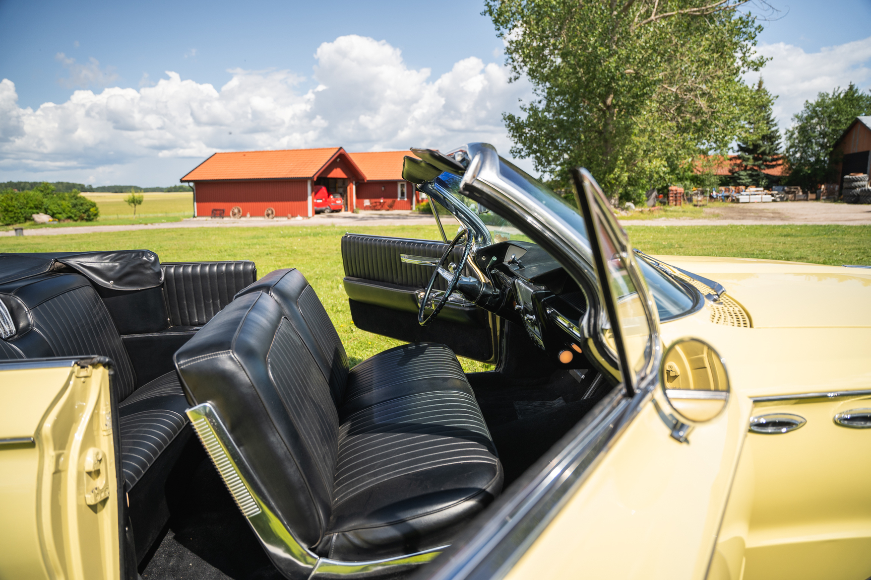 Innenraumfoto von 1961 Buick Electra 225 cab