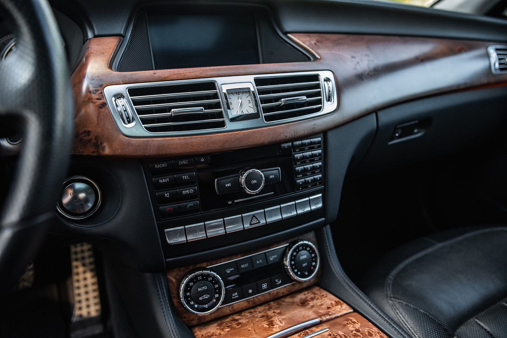 Interior image of 2011 Mercedes-Benz CLS 500