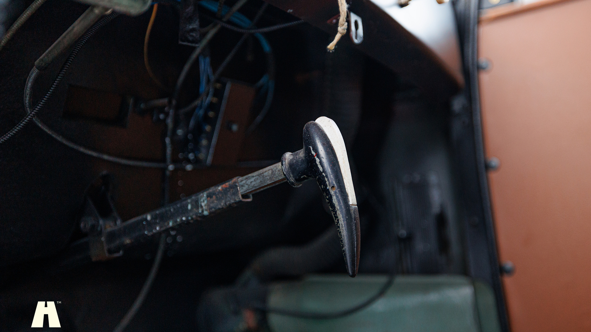 Interior image of 1952 Ford E4930 Van (28)